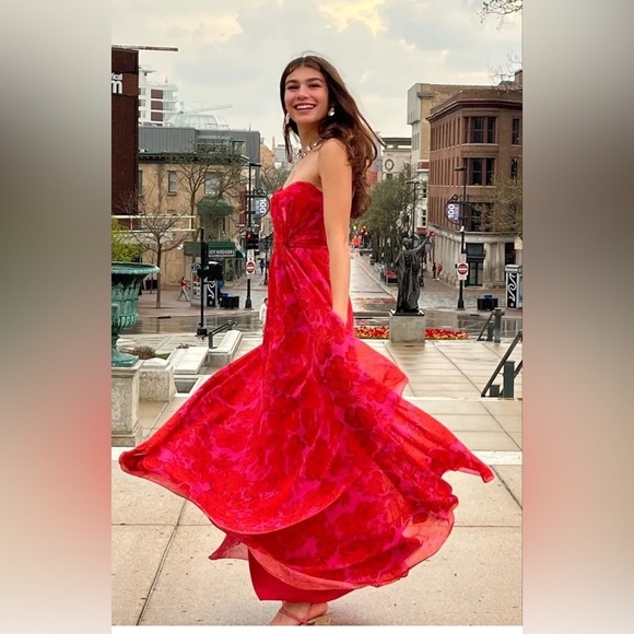 Badgley Mischka Elegant Strapless Floral Dress in Red and Pink size 12 - Picture 3 of 14